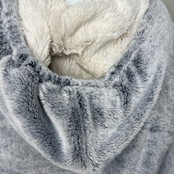 𝅺Dylan LA Grey Faux Fur Hooded Sweater Size Medium Comfy Cozy Loungewear - Picture 2 of 7